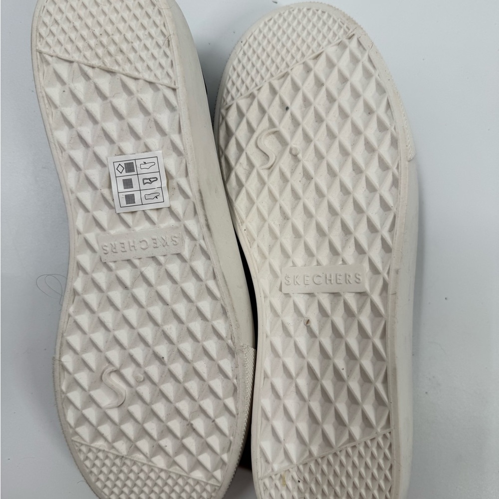 Sketcher Black Slip On Size 10 - Picture 4 of 5